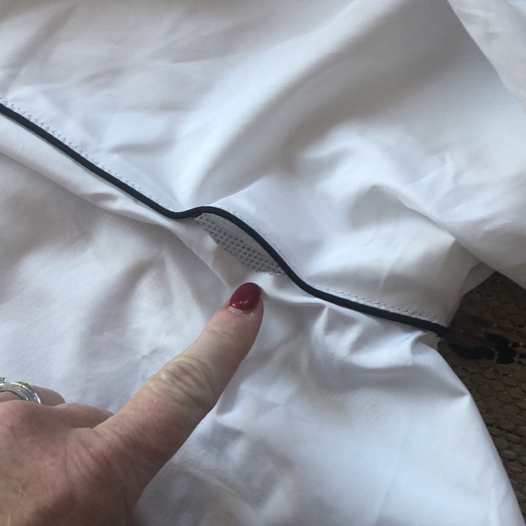 Windbreaker💨 - Picture 7 of 7